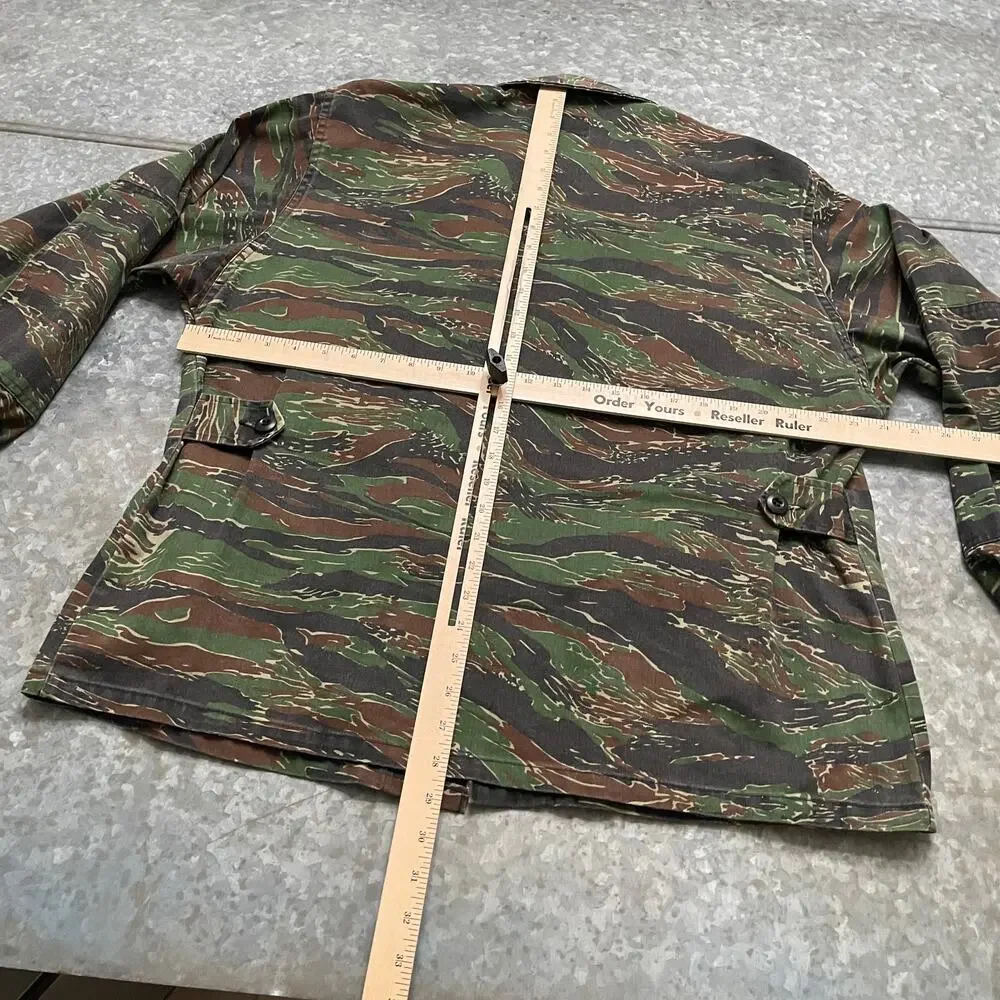 Vintage Cabela's Tiger Stripe Camo Combat Coat Large Military Field Jacket USA